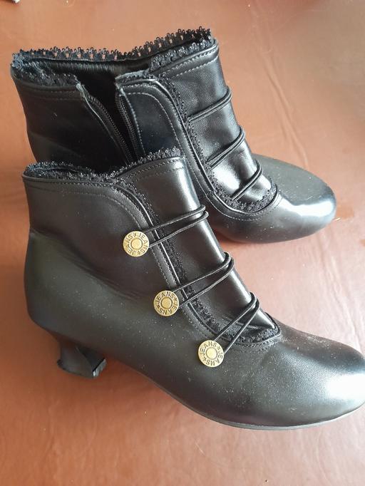 Buy & Sell Radcliffe Bury - Photos for ladies victorian look boot shoes size 7