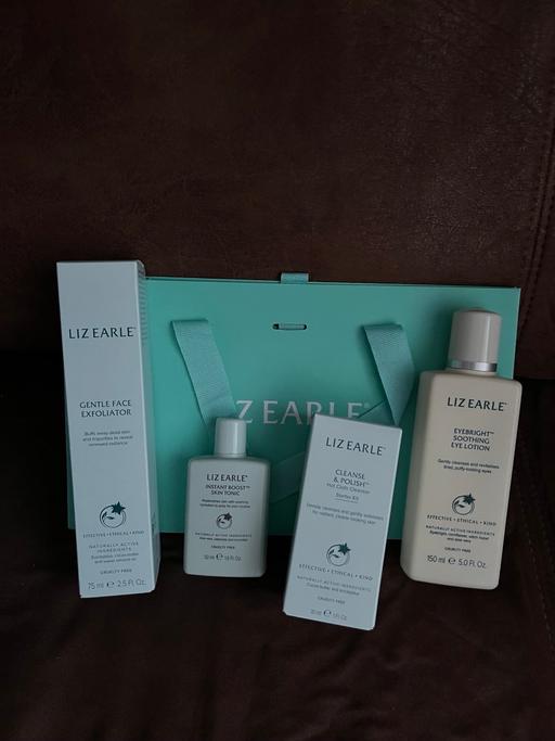 Buy & Sell Eaglescliffe Stockton-on-Tees - Photos for Liz Earle Skincare Gift Bag
