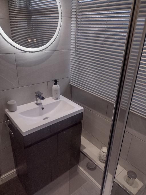 Buy & Sell Tamworth Staffordshire - Photos for bathroom fitter