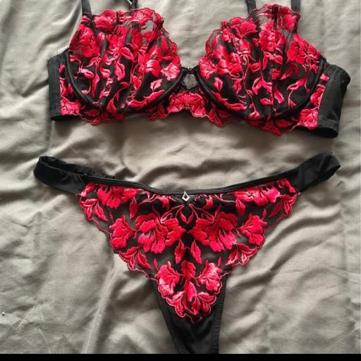 Buy & Sell Deansgate Manchester - Photos for Victorias Secret Bra’s