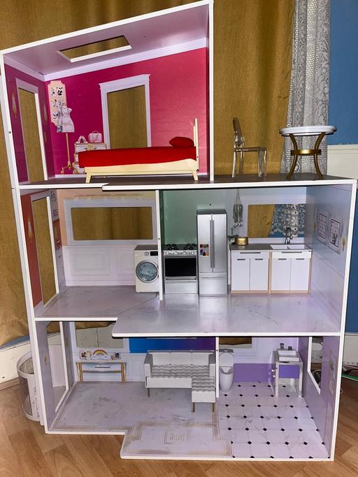 Buy & Sell Tufnell Park North London - Photos for Rainbow High Doll House