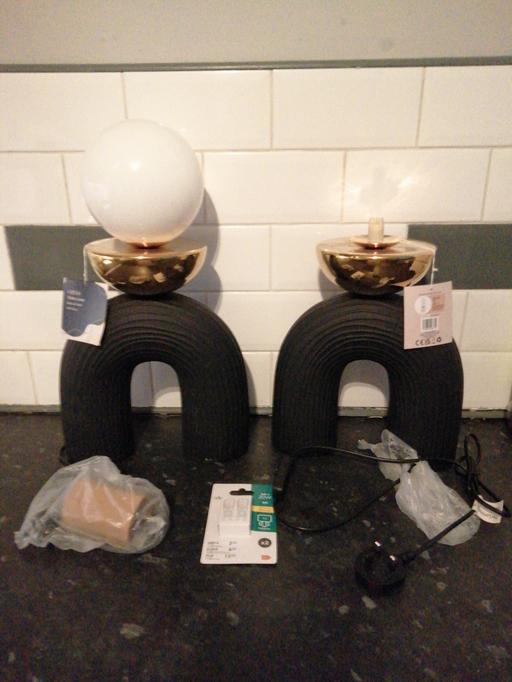 Buy & Sell Wednesfield Wolverhampton - Photos for Pr lamps one has no shade (2 bulbs) range 