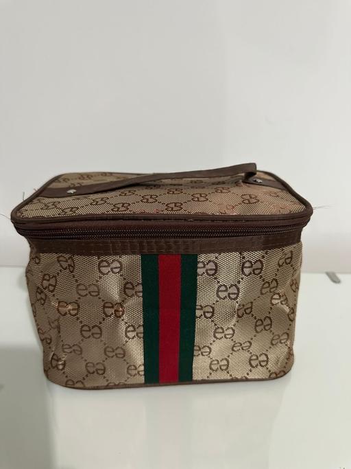 Buy & Sell Buttershaw Bradford - Photos for Makeup bag vanity