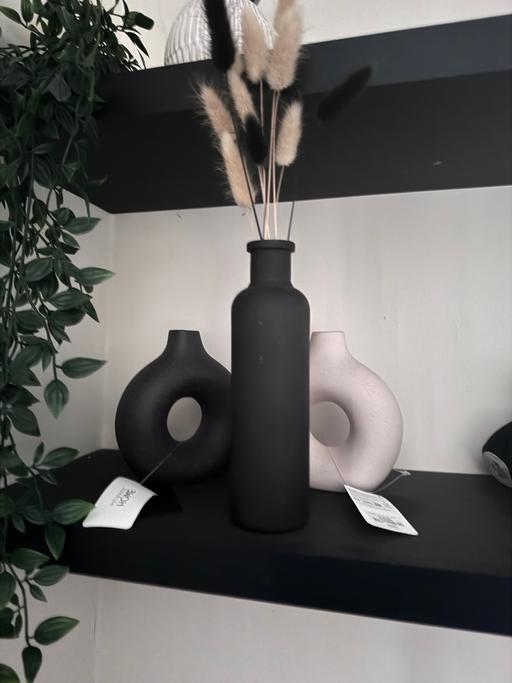 Buy & Sell Plumstead South East London - Photos for X3 Minimalist Ceramic Vases - Collection Only
