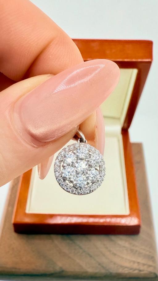 Buy & Sell Harrow on the Hill North West London - Photos for 9ct Gold Sparkling 1.25ct Diamond Pendant