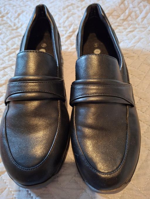 Buy & Sell Willesborough Ashford - Photos for pavers shoes