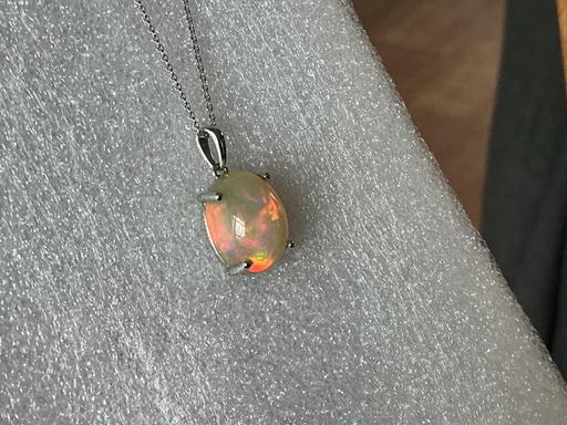 Buy & Sell West Halton North Lincolnshire - Photos for Rhapsody platinum 950 opal pendant