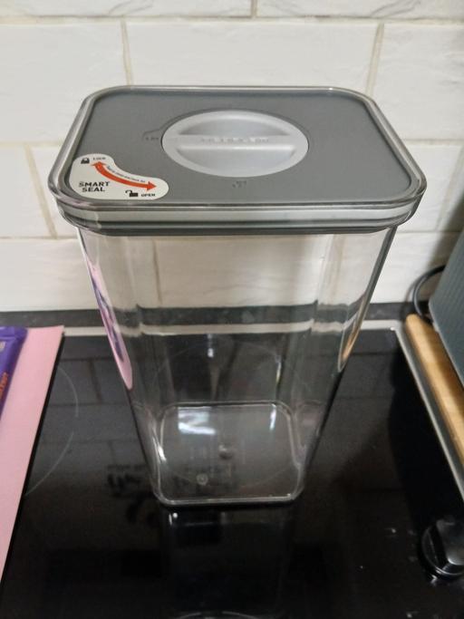 Buy & Sell Radcliffe Bury - Photos for Smart Lock Large Storage Like New