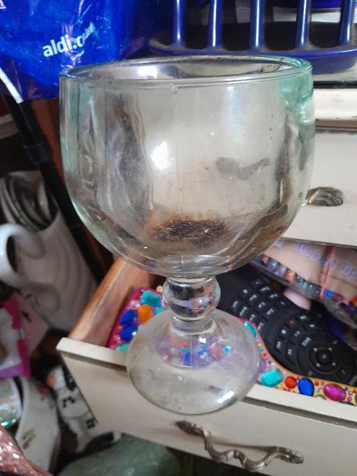 Buy & Sell Hurst Business Park Dudley - Photos for big thick glass vase thing