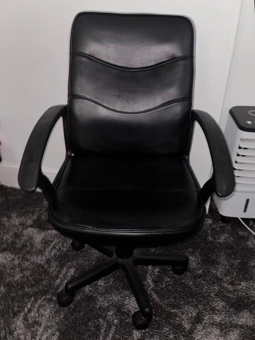 Buy & Sell Crewe Cheshire East - Photos for Swivel Executive 5-Wheel Office Chair