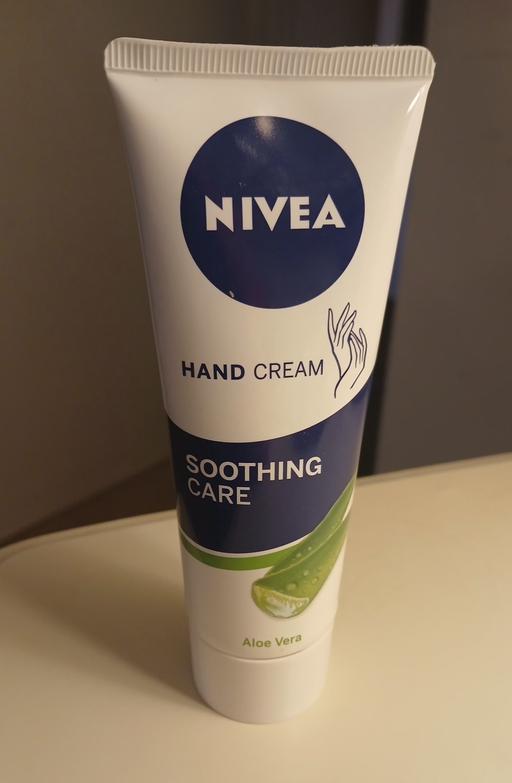 Buy & Sell Beeston Broxtowe - Photos for Nivea )