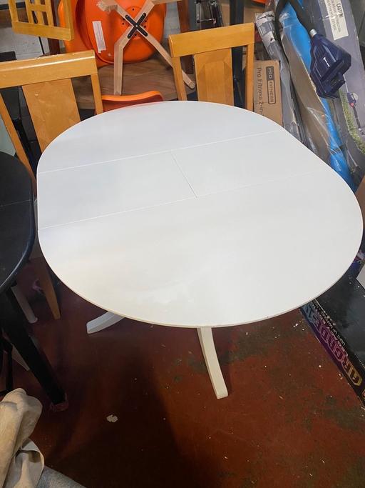 Buy & Sell Coventry City Centre Coventry - Photos for Extending 4 - 6 Seater Dining Table - White