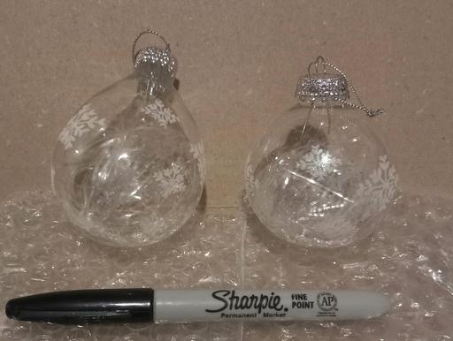 Buy & Sell Thatto Heath Saint Helens - Photos for vintage frosted glass Christmas baubles