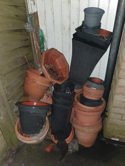 Buy & Sell Pensnett Dudley - Photos for Joblot Of Planters, Pots & Bamboo Sticks,Good