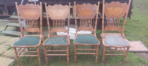 Buy & Sell Wetwang East Riding of Yorkshire - Photos for 4 high back dining chairs Shil-Lee