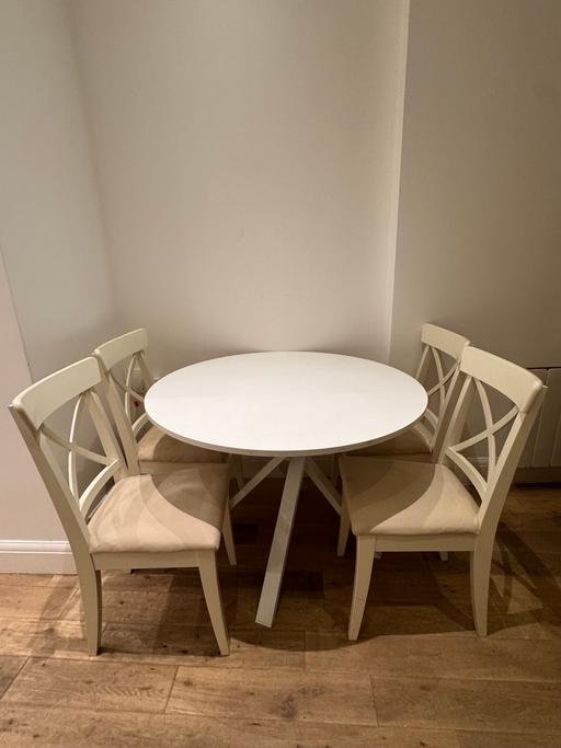 Buy & Sell Wandsworth Road South West London - Photos for dining table with four chairs
