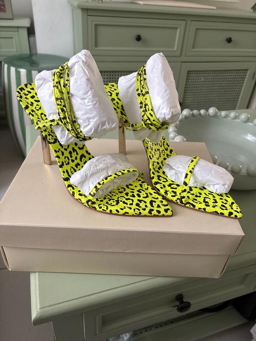 Buy & Sell Wombwell Barnsley - Photos for High heels size6