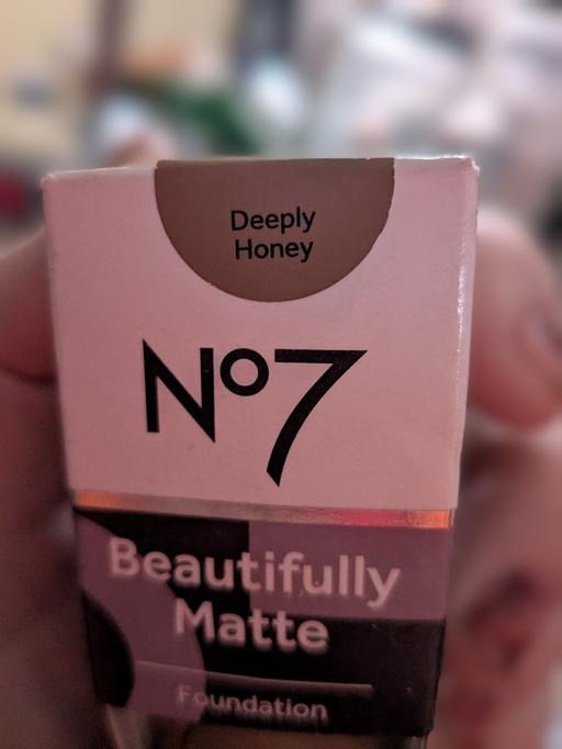 Buy & Sell Essington South Staffordshire - Photos for BOOTS foundation