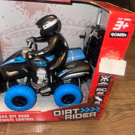 Buy & Sell Ponders End North London - Photos for RC blue& Bck Dirt Rider With Shock System
