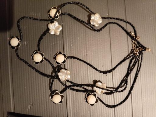 Buy & Sell Kings Heath Birmingham - Photos for pair of necklaces in box