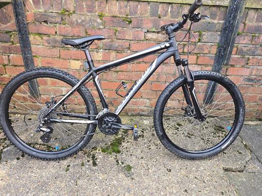 Buy & Sell Shirebrook Bolsover - Photos for specialized Hardrock 21 speed