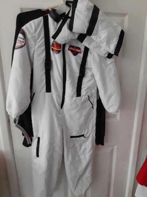 Buy & Sell South Hylton Sunderland - Photos for boys space playsuit