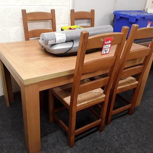 Buy & Sell Saint Pauls Trading Estate Tameside - Photos for Oak veneered dining table & farmhouse chairs