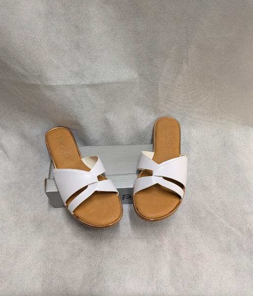 Buy & Sell Netherton Dudley - Photos for New size 4 sandals