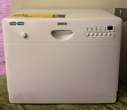 Buy & Sell Worthing Town Centre Worthing - Photos for Zanussi Mini White Dishwasher
