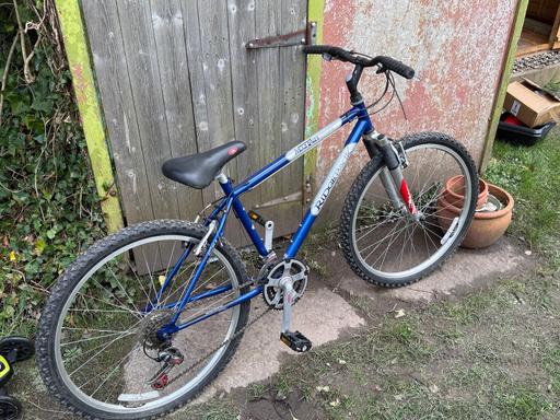 Buy & Sell Red Marsh Industrial Estate Wyre - Photos for Bike suitable for older children.