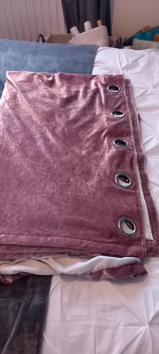 Buy & Sell Bassaleg Newport - Wales - Photos for Crushed Velvet Eyelet Curtains 66X90
