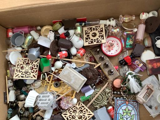 Buy & Sell Honiton East Devon - Photos for Huge job lot used dolls house items
