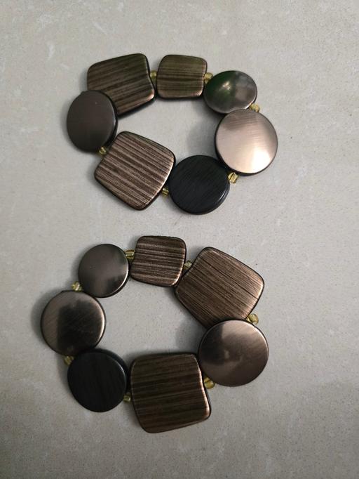 Buy & Sell Oldbury Sandwell - Photos for 2 gold/black bracelets