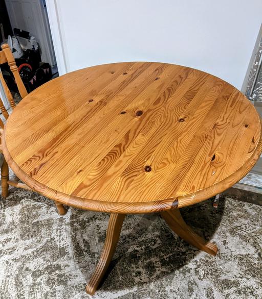 Buy & Sell Epsom and Ewell Surrey - Photos for Round wood table