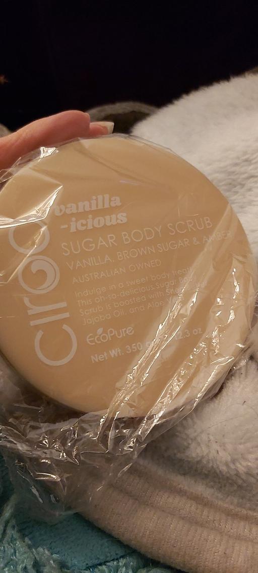 Buy & Sell Asfordby Hill Melton - Photos for Ciroa vanilla Amber brown sugar body scrub