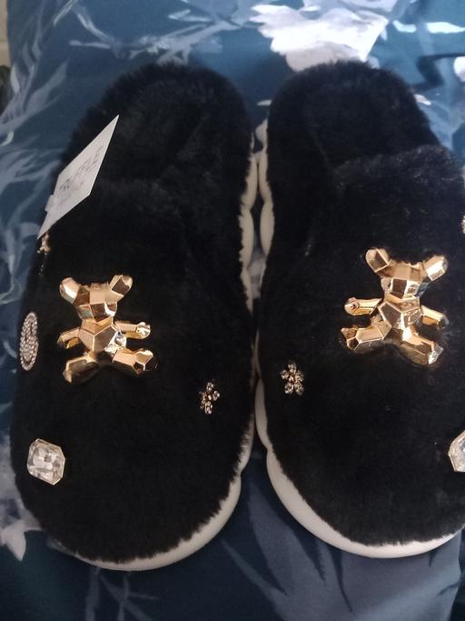 Buy & Sell Sandwell West Midlands - Photos for band new slippers
