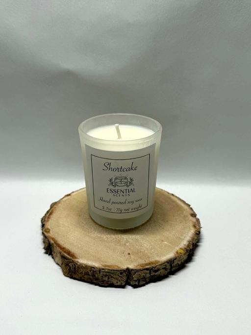 Buy & Sell West Caister Great Great Yarmouth - Photos for Strawberry shortcake candle