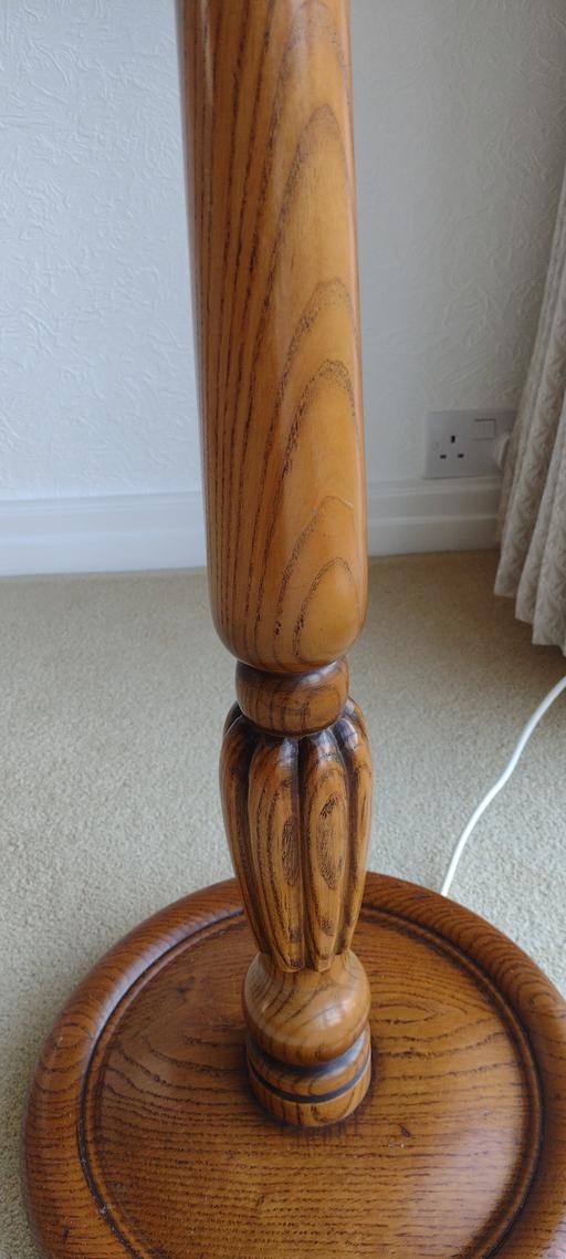 Buy & Sell Aintree Sefton - Photos for Vintage Standard Lamp