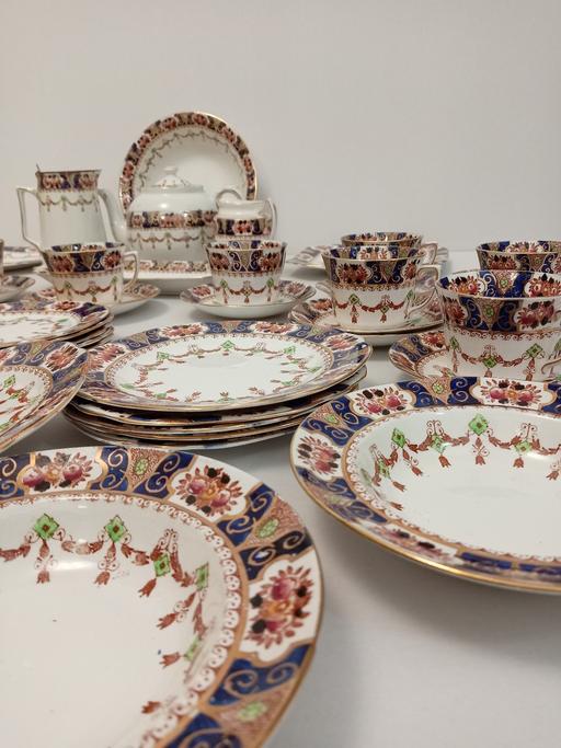 Buy & Sell Scotton (Catterick Garrison) North Yorkshire - Photos for *Vintage* Royal Albion Large China 56 Piece