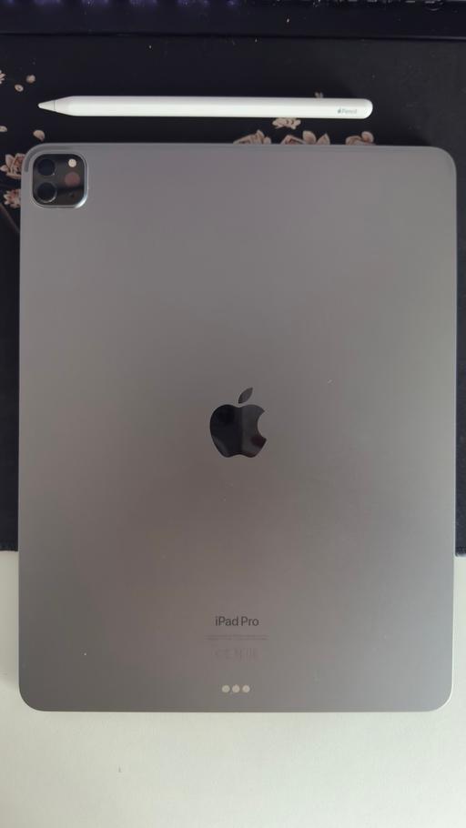Buy & Sell Bristol Bristol - Photos for iPad Pro 12.9 inch (6th Generation)