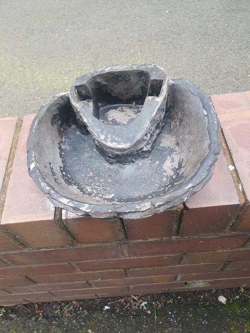 Buy & Sell Gornal Wood Dudley - Photos for Bird Feeder, 7ft Screen & 3ft Wooden Planter.