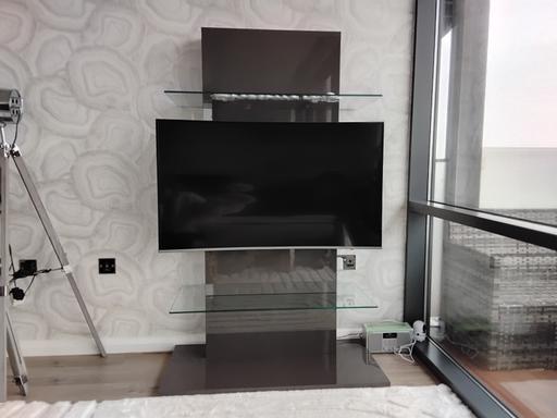 Buy & Sell Knott End-on-Sea Wyre - Photos for Italian Grey gloss tv unit with glass shelves