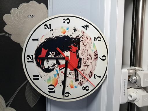 Buy & Sell Quarry Bank Dudley - Photos for Amy winehouse clock