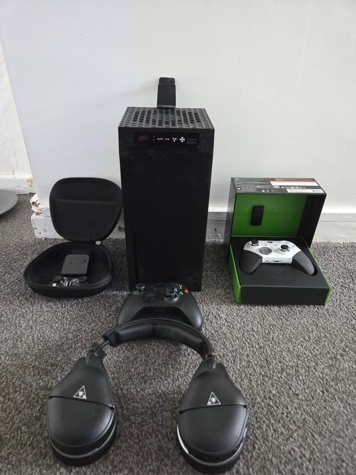 Buy & Sell Edlington Doncaster - Photos for XBOX SERIES X 1TB ULTIMATE BUNDLE
