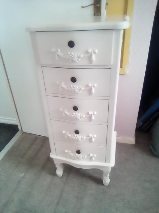 Buy & Sell Bradley Wolverhampton - Photos for 5 draw bedroom furniture
