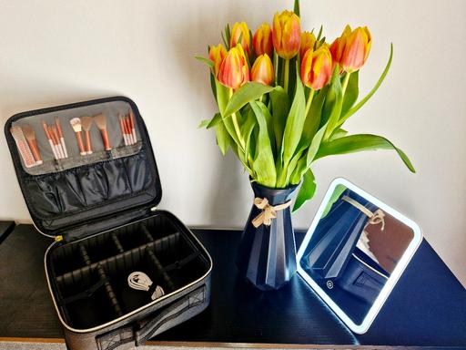 Buy & Sell Leicester Leicester - Photos for New LED mirror make-up case