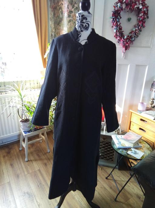 Buy & Sell Wetwang East Riding of Yorkshire - Photos for Women's long black wool coat large