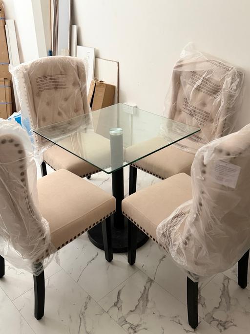 Buy & Sell - Photos for Dining table with 4 chairs