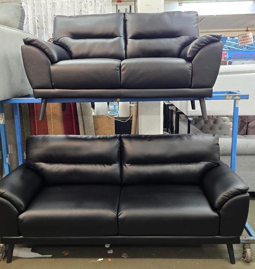 Buy & Sell Dudley West Midlands - Photos for Brand new black leather suite