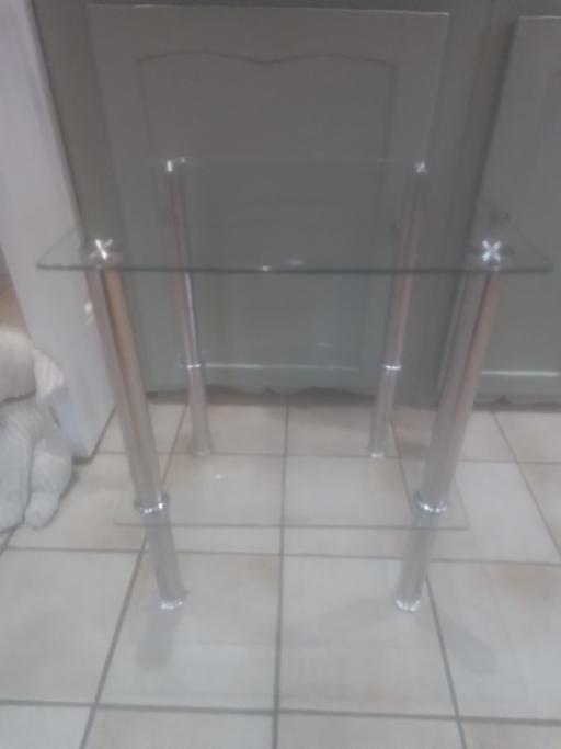 Buy & Sell Streetly Walsall - Photos for SMALL GLASS OCCASSIONAL TABLE ON SILVER LEGS 